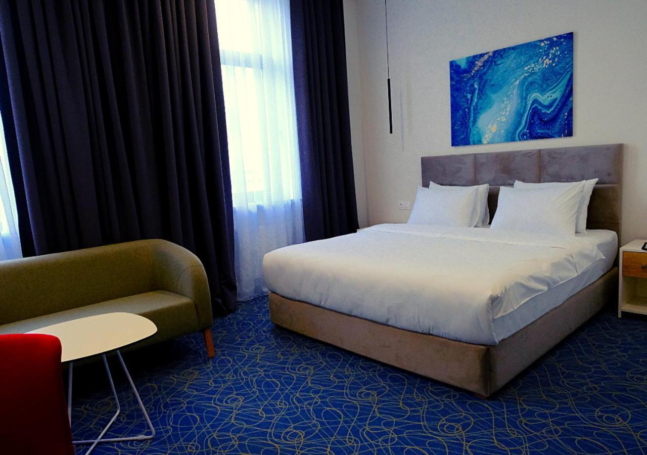 Add Hotel Alma-Ata Buitenkant foto